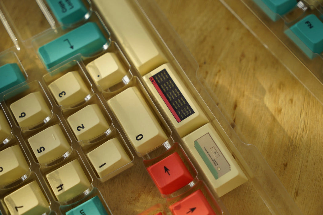 TUT Vintage & Computer Systems Keycap Sets